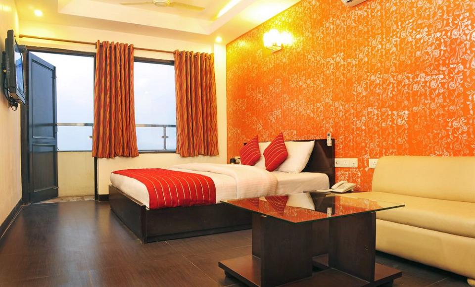 jet-inn-suites-karol-bagh-image-5329dddd5782b0e49132717d